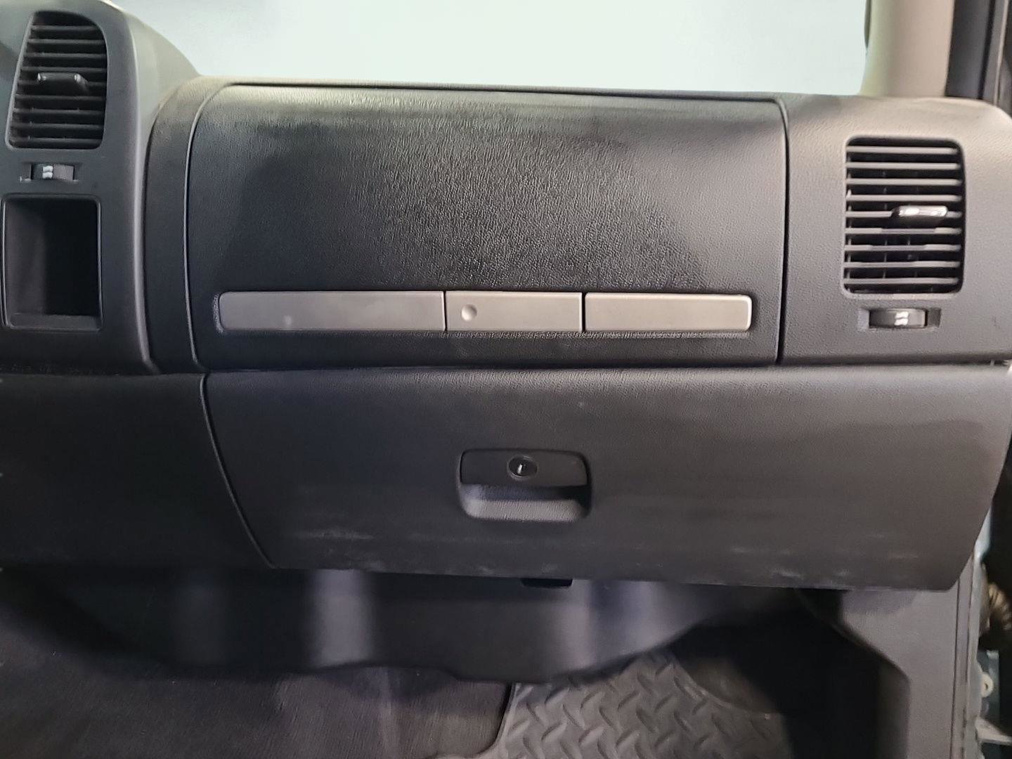 Used 2013 GMC Sierra 2500 SLE w/ SLE Preferred Package image 19