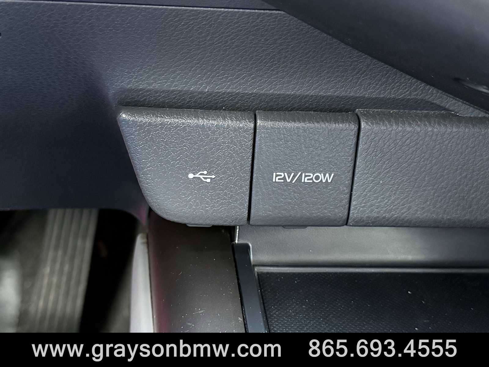 Used 2022 Toyota Camry LE image 26