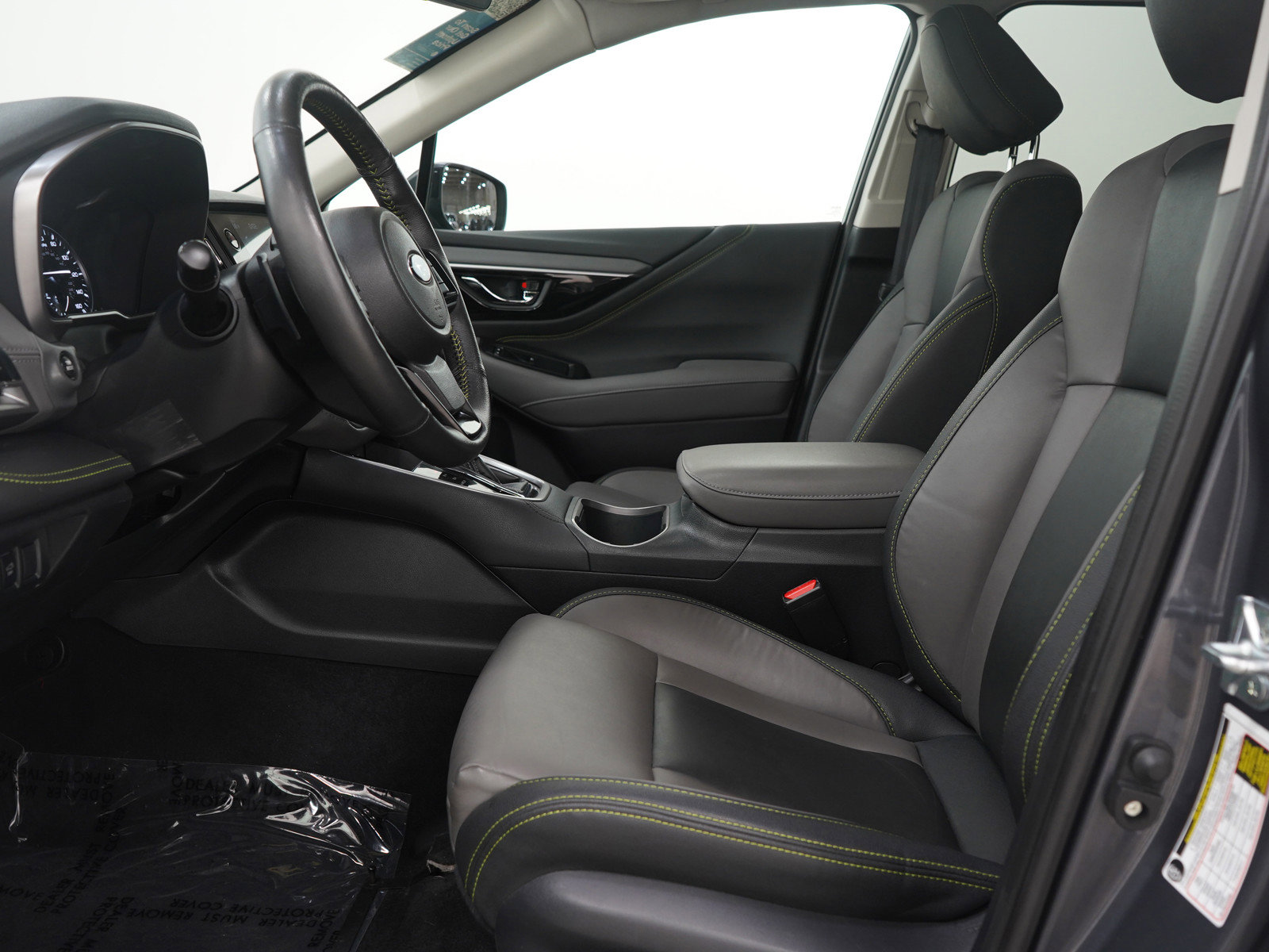 Used 2025 Subaru Outback Onyx Edition image 22