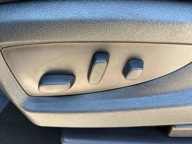 Used 2017 Chevrolet Suburban LT AWD/4WD image 19