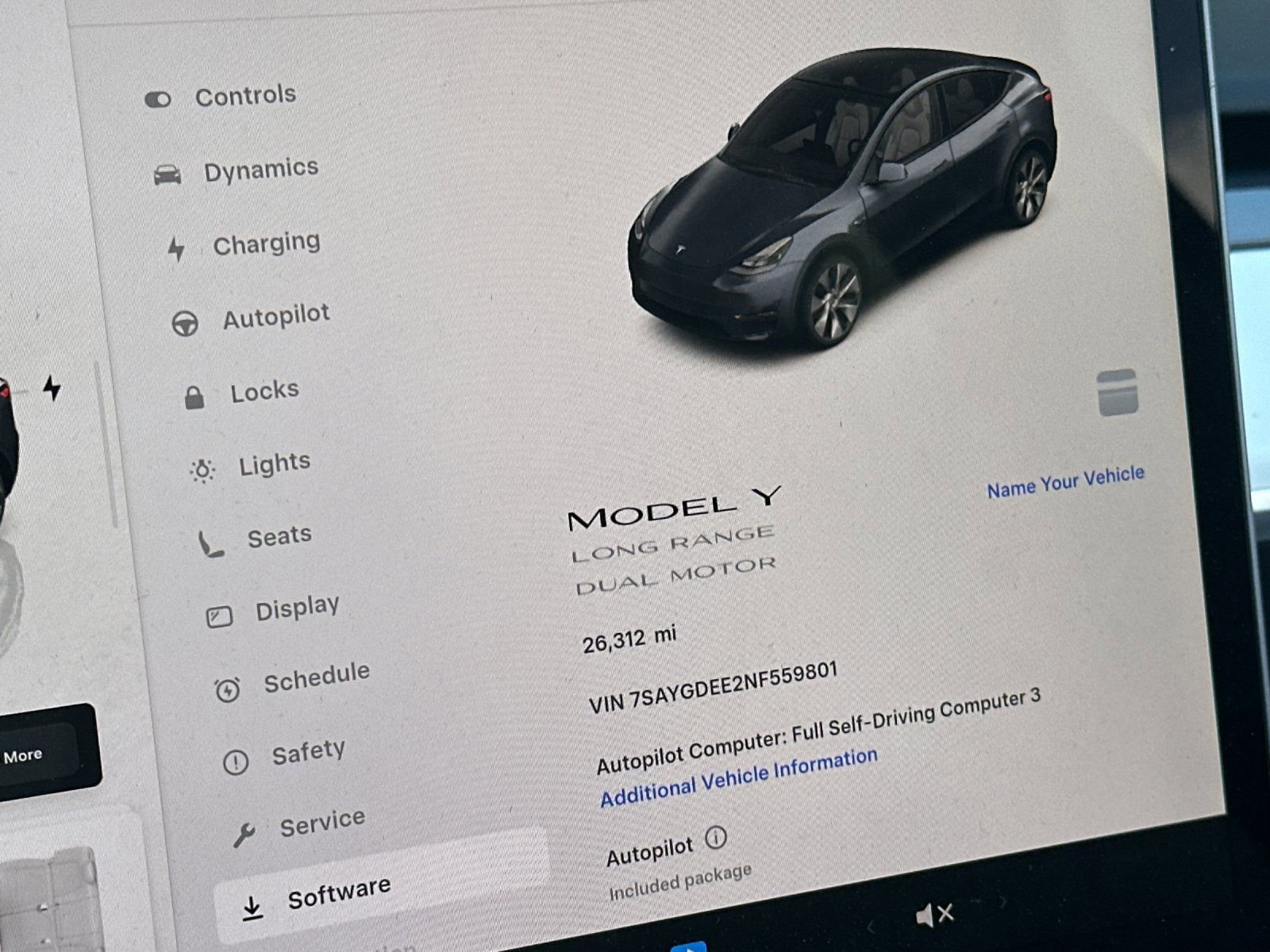 Used 2022 Tesla Model Y Long Range image 23