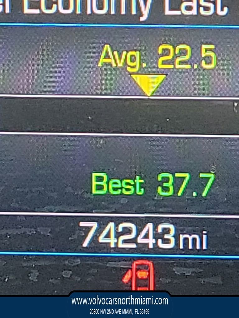 Used 2021 GMC Acadia SLE w/ Driver Convenience Package FWD image 1