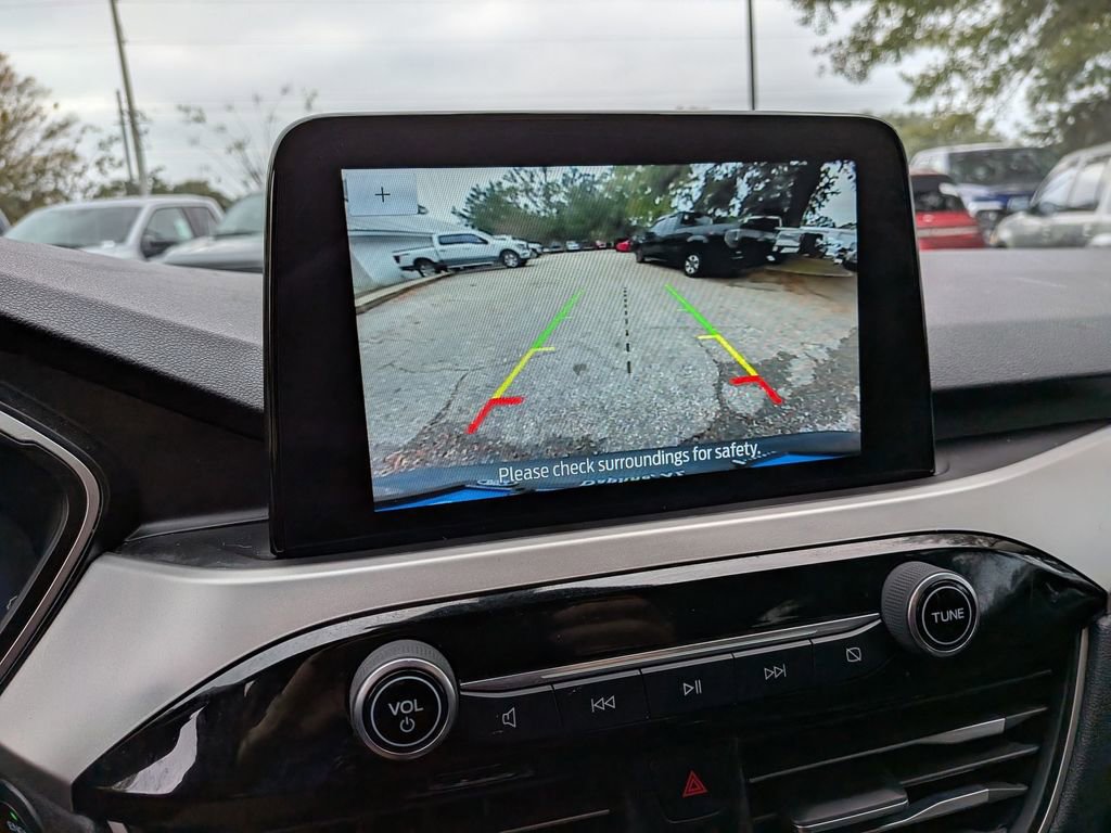 Used 2020 Ford Escape SE Sport image 25