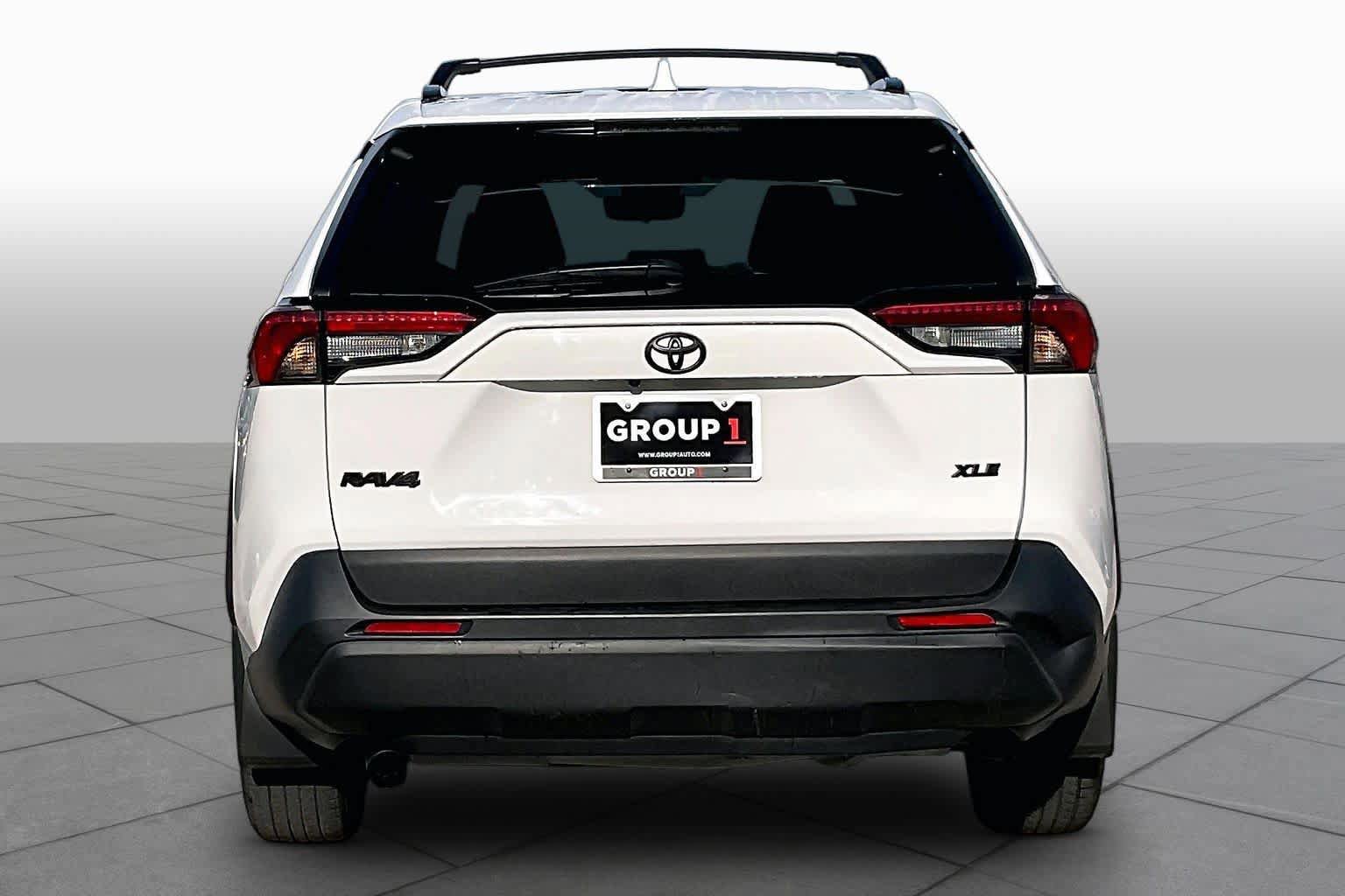 Used 2025 Toyota RAV4 XLE FWD image 5
