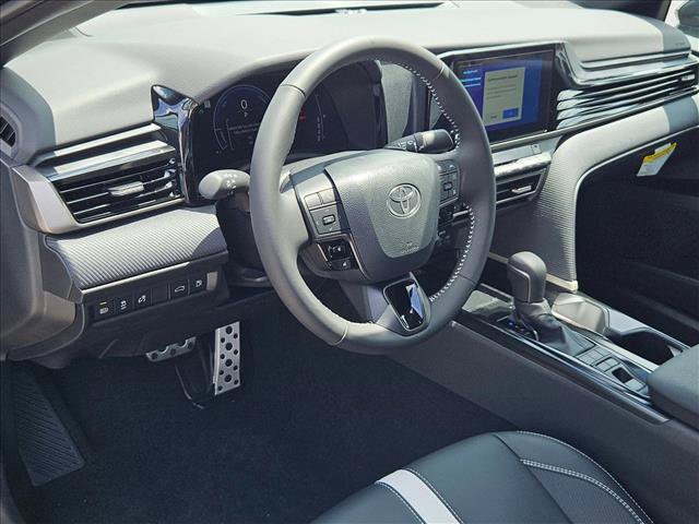 New 2025 Toyota Camry SE FWD video 3