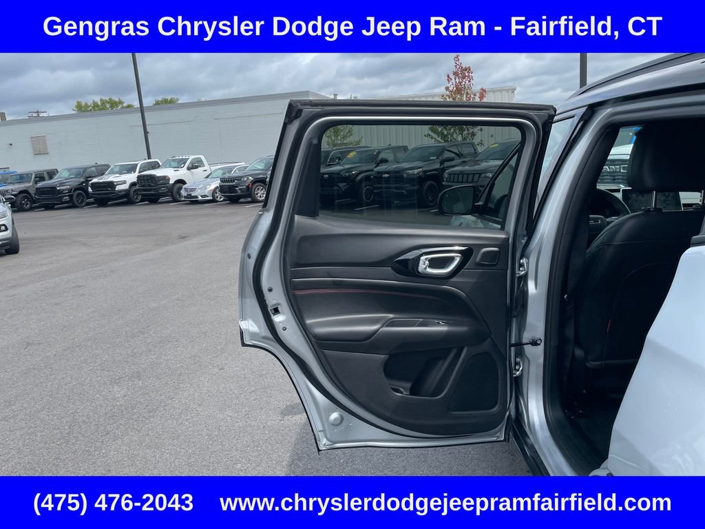 Certified 2025 Jeep Compass Trailhawk w/ Sun & Sound Group AWD/4WD image 36