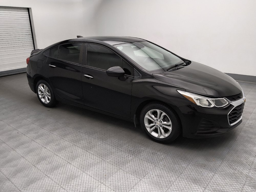 Used 2019 Chevrolet Cruze LS w/ LS Convenience Package FWD image 11