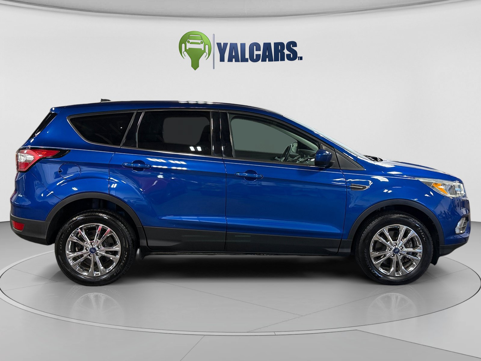 Used 2017 Ford Escape SE AWD/4WD image 6