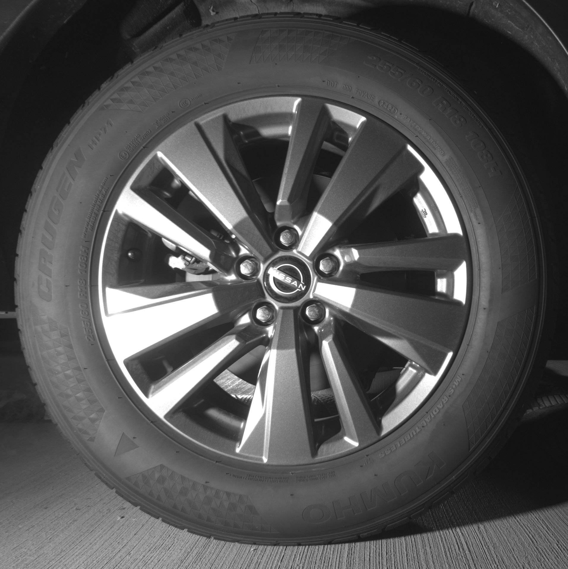 Used 2025 Nissan Pathfinder SV image 15