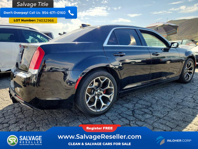 Used 2018 Chrysler 300 Touring L RWD image 4