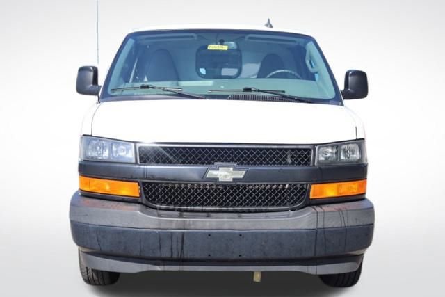 Used 2018 Chevrolet Express 2500 image 4
