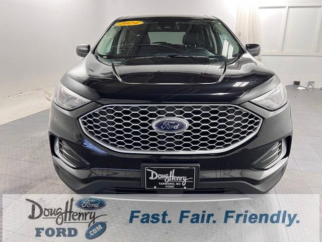 Used 2024 Ford Edge SEL image 2