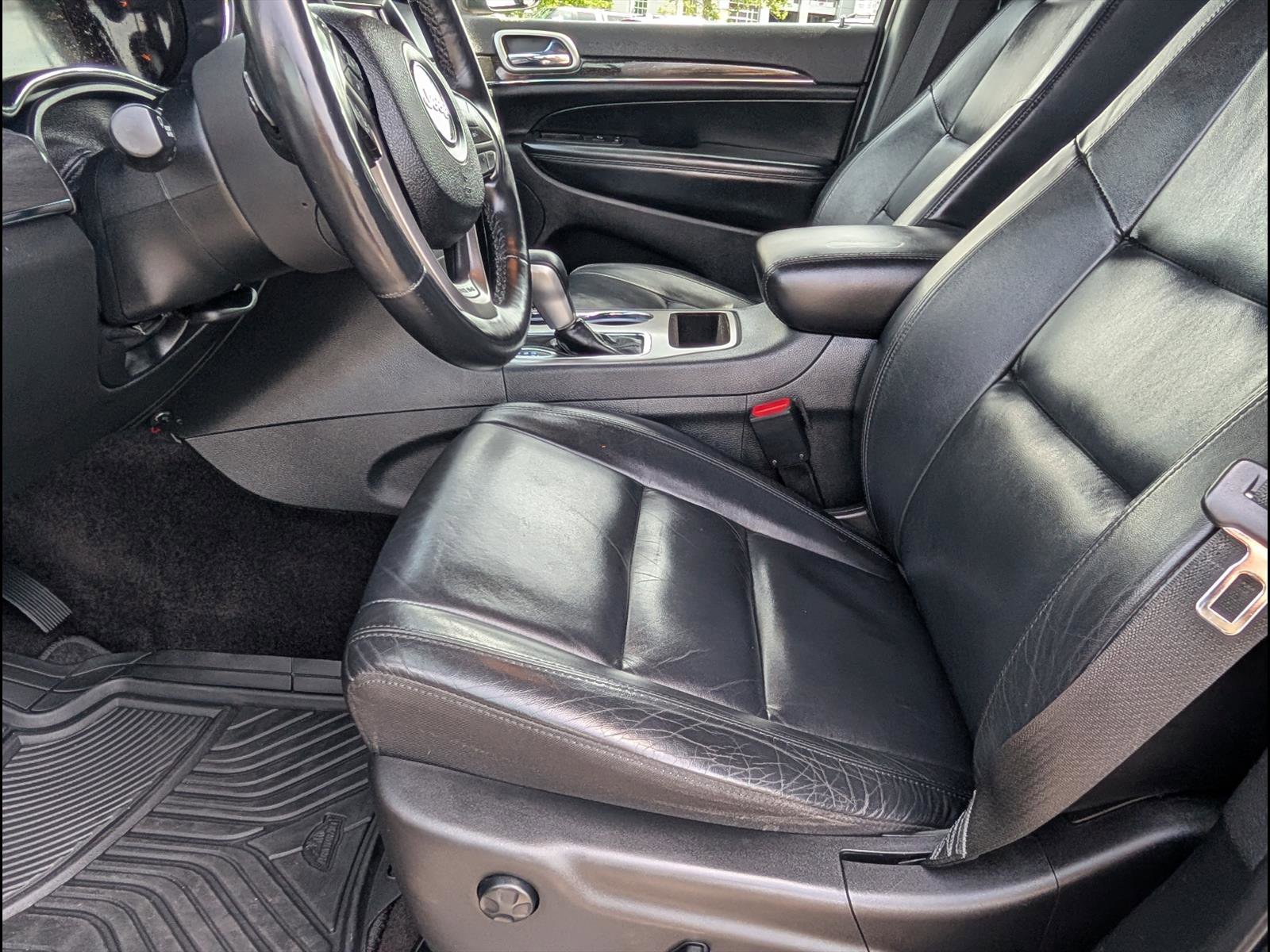 Used 2018 Jeep Grand Cherokee Limited RWD image 12