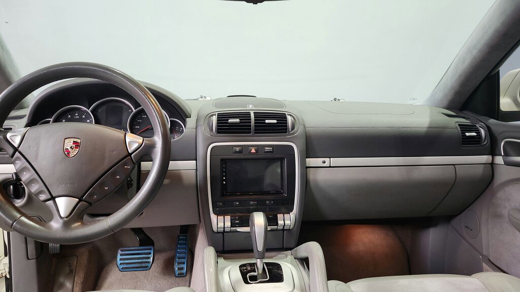 Used 2008 Porsche Cayenne GTS image 20