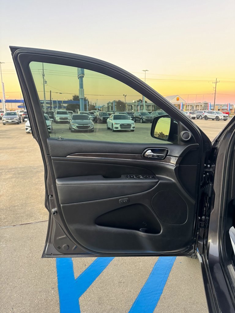 Used 2020 Jeep Grand Cherokee Overland image 7