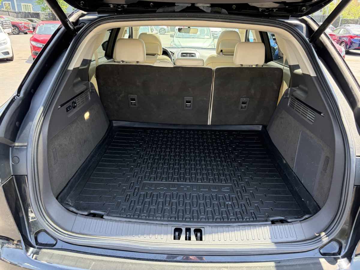 Used 2019 Lincoln Nautilus Reserve AWD/4WD image 22