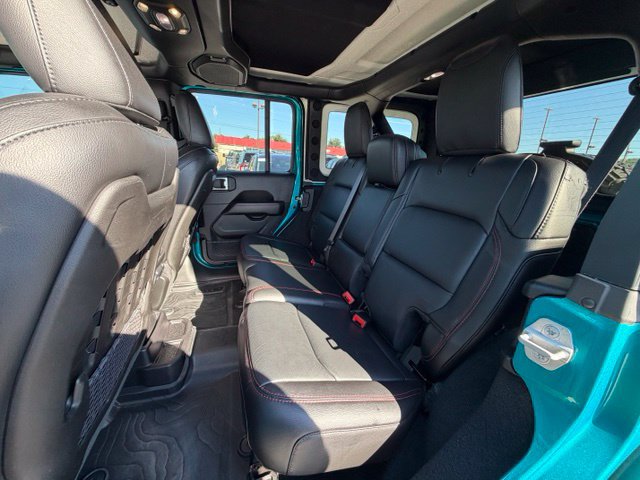 Used 2019 Jeep Wrangler Unlimited Rubicon AWD/4WD image 16