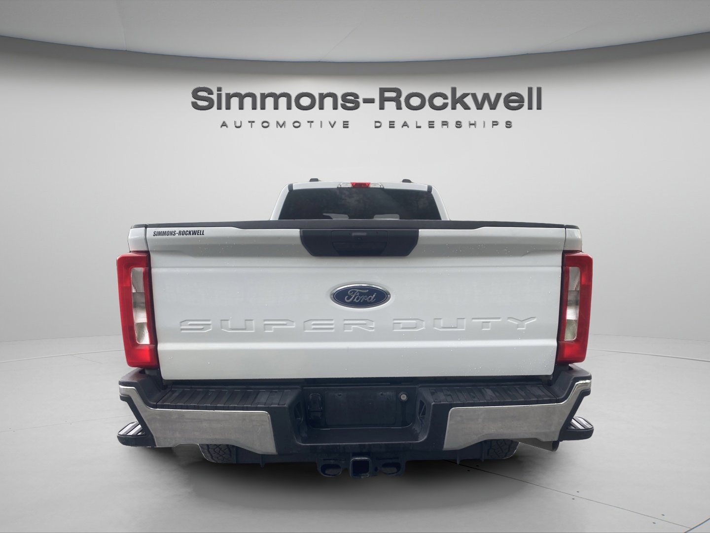 Used 2023 Ford F250 XLT AWD/4WD image 4