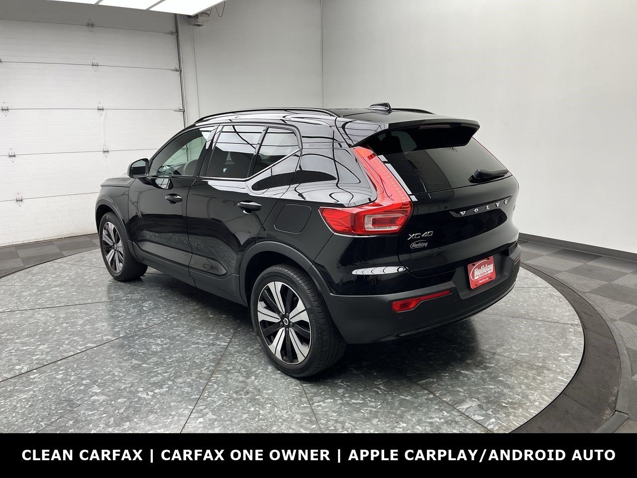 Used 2023 Volvo XC40 Recharge Plus AWD/4WD image 2
