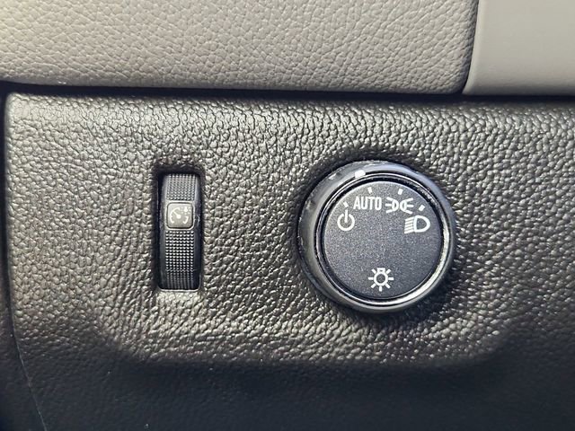 Used 2021 Chevrolet Colorado W/T w/ Custom Special Edition image 16