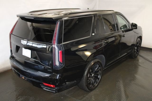 Used 2022 Cadillac Escalade Sport w/ Touring Package AWD/4WD image 4