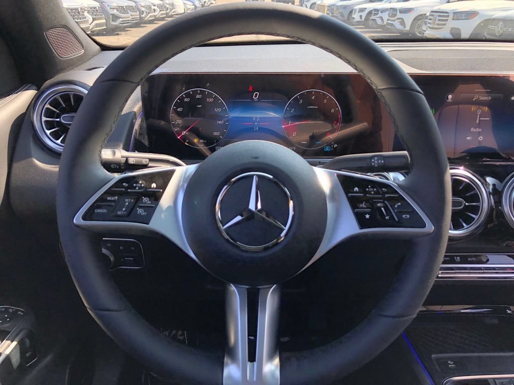 New 2026 Mercedes-Benz GLB 250 4MATIC image 12