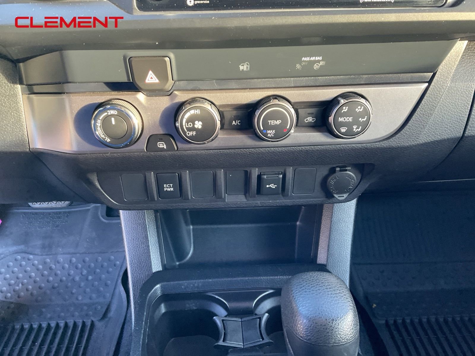 Used 2020 Toyota Tacoma SR image 9