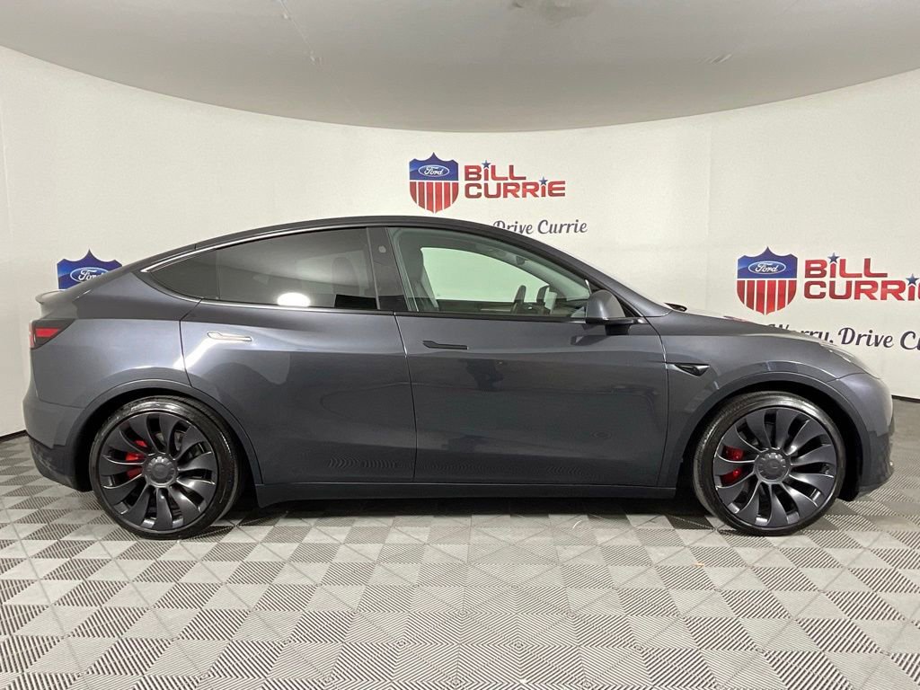 Used 2025 Tesla Model Y Performance AWD/4WD image 2