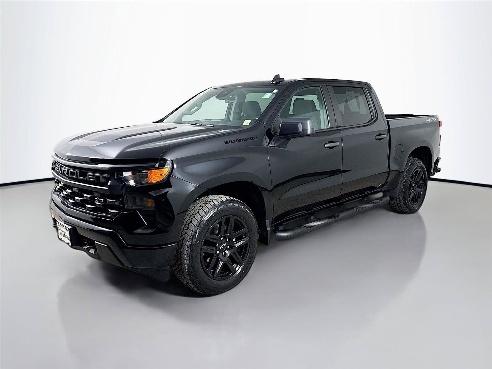 Used 2023 Chevrolet Silverado 1500 Custom w/ Rally Edition AWD/4WD image 5