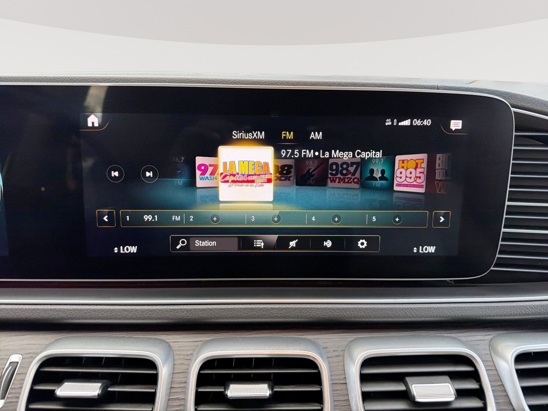 Used 2020 Mercedes-Benz GLS 450 4MATIC image 12