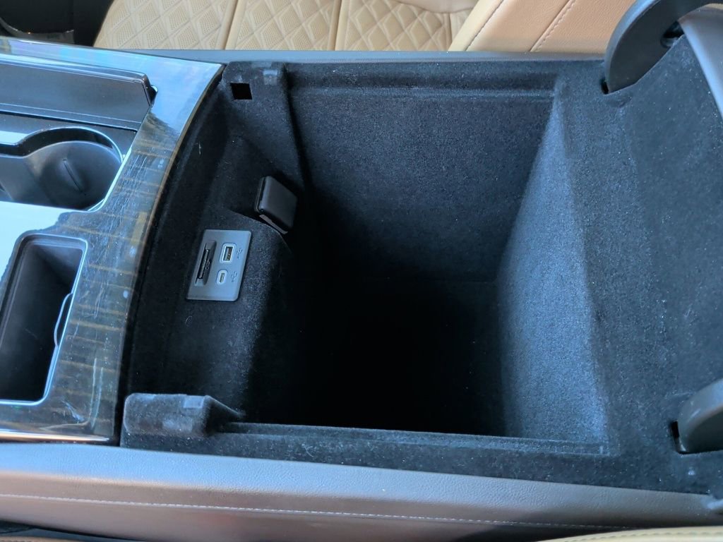 Used 2023 Cadillac Escalade Premium Luxury w/ LPO, Radiant Package image 34