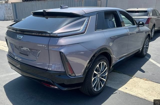 Used 2024 Cadillac Lyriq Sport AWD/4WD image 4