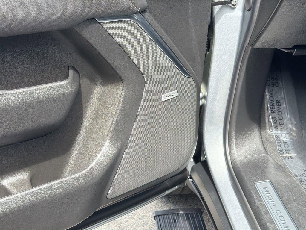 Used 2025 Chevrolet Tahoe High Country AWD/4WD image 21
