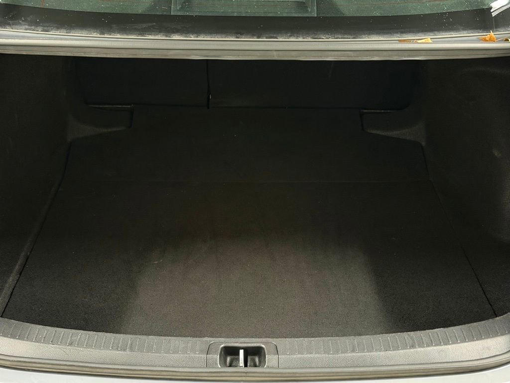 Used 2024 Toyota Corolla LE image 25