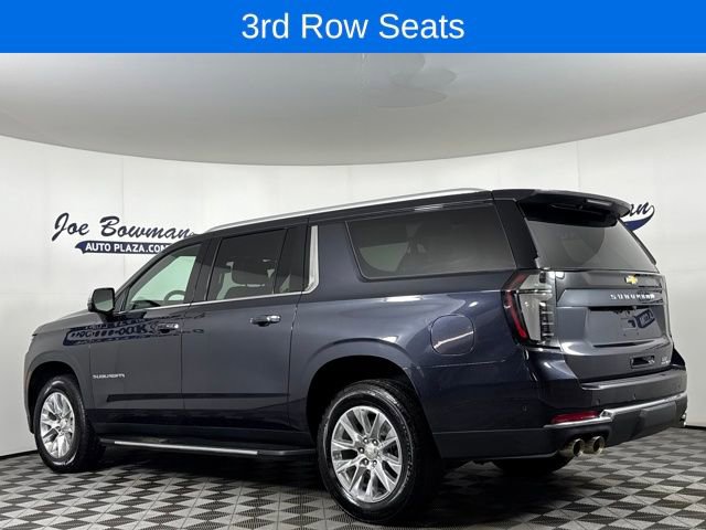 Used 2025 Chevrolet Suburban Premier image 8
