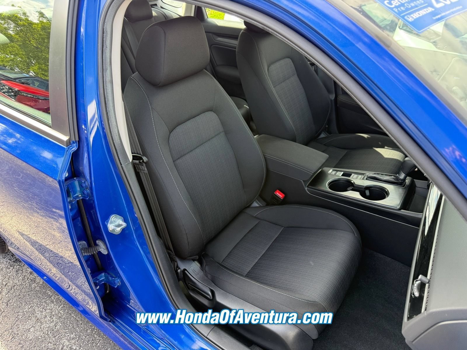 Used 2024 Honda Civic EX image 9