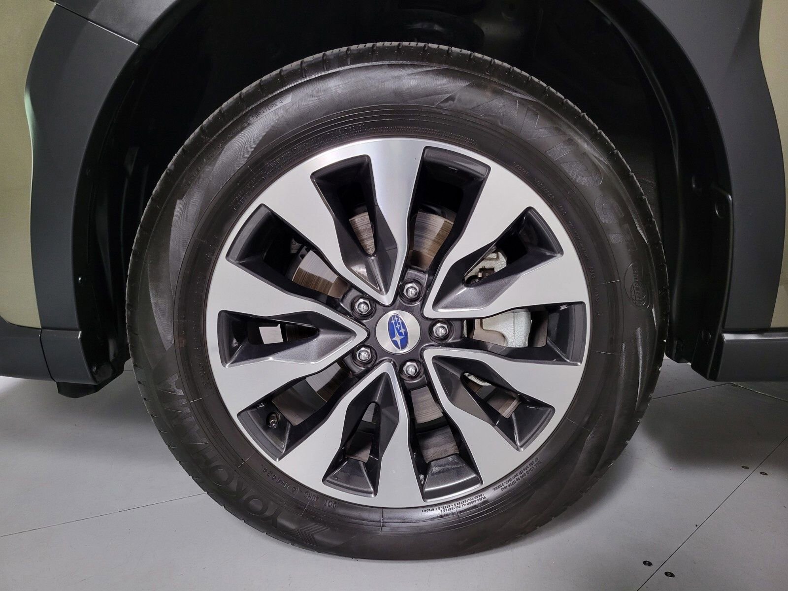 Certified 2025 Subaru Outback Limited XT w/ Tech Package 3 image 12