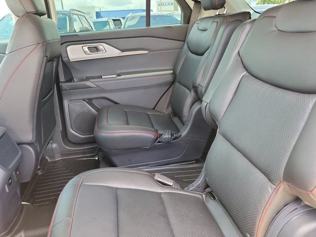 Certified 2026 Ford Explorer Active RWD image 14