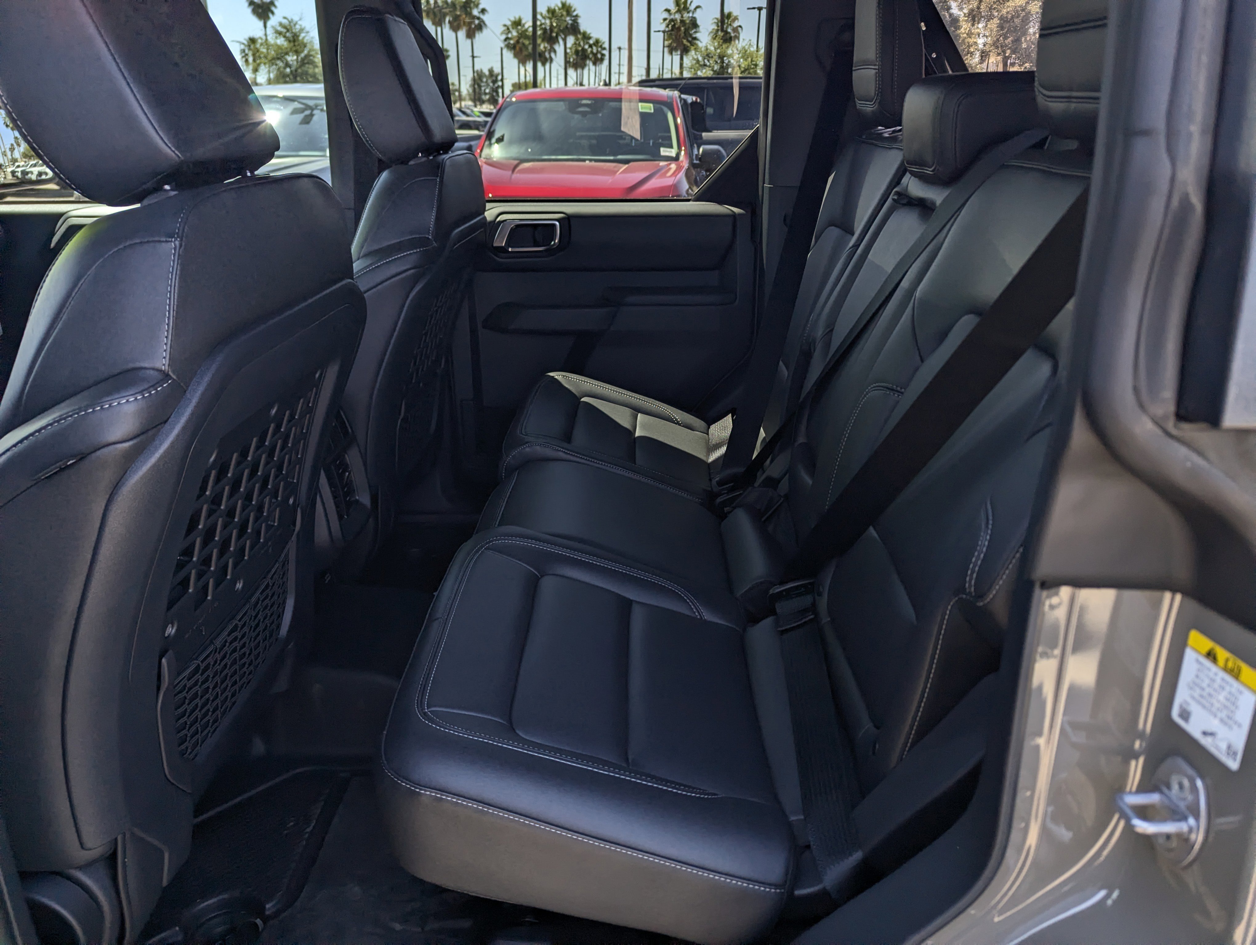 New 2025 Ford Bronco Badlands w/ Sasquatch Package image 8