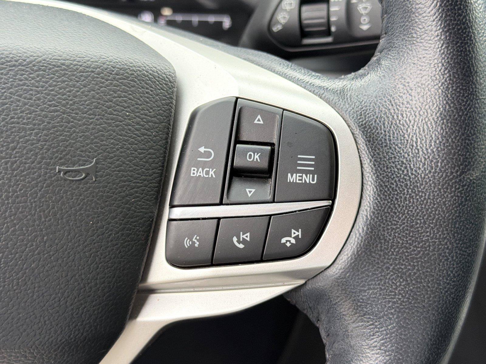 Used 2023 Ford Explorer XLT w/ Equipment Group 202A RWD image 26