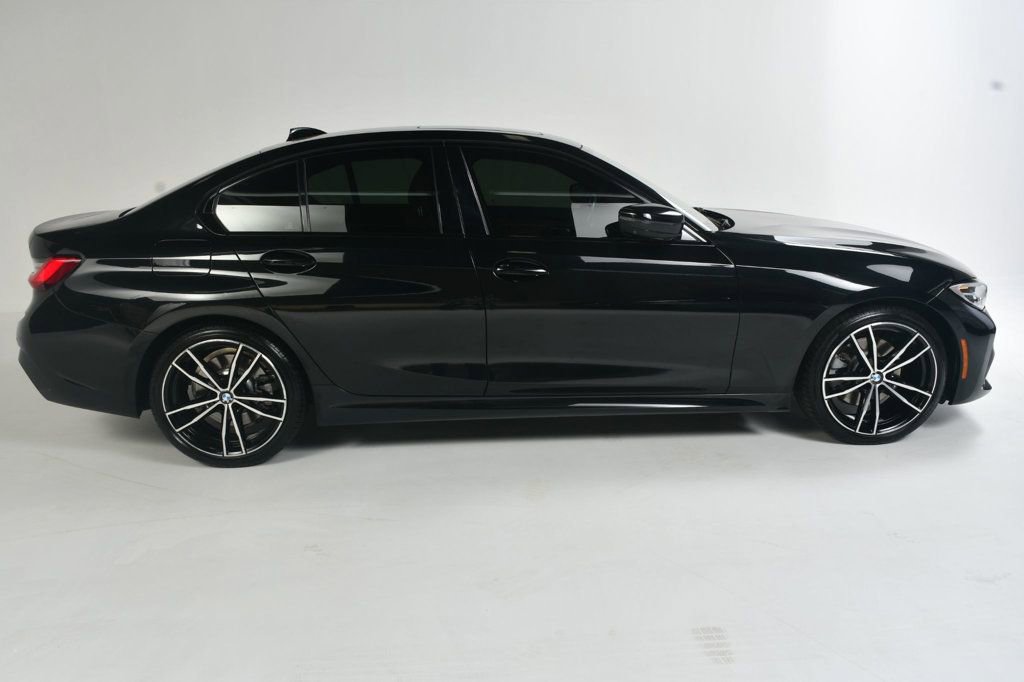 Used 2021 BMW 330i xDrive Sedan image 4