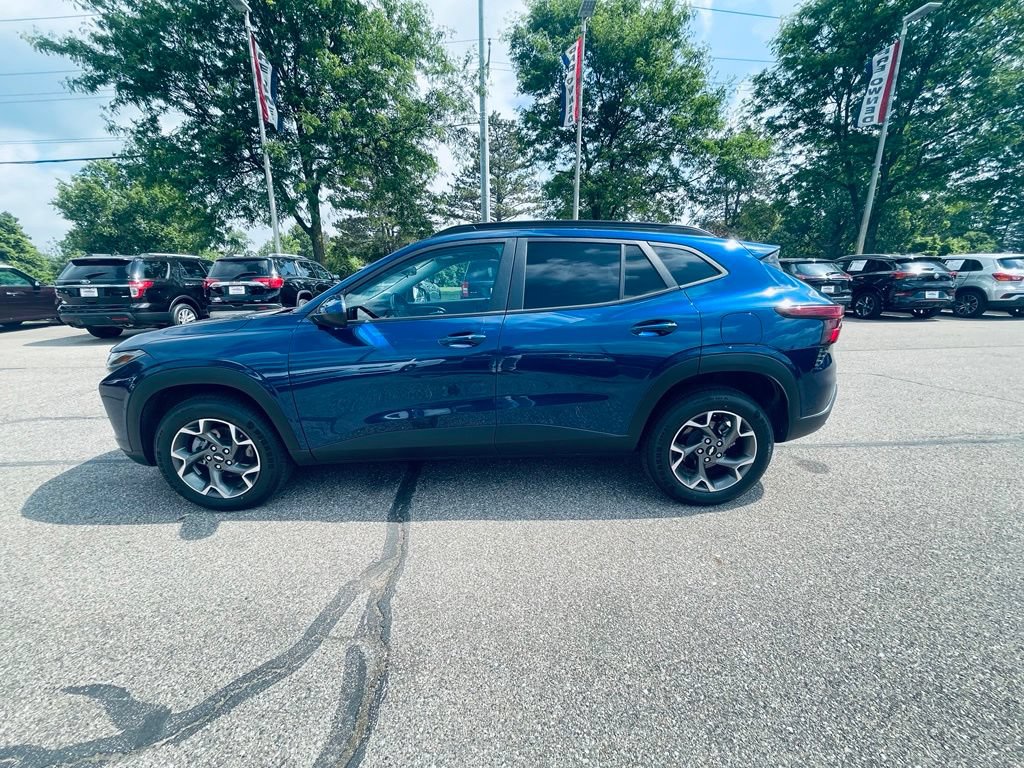 Used 2024 Chevrolet Trax LT FWD video 2