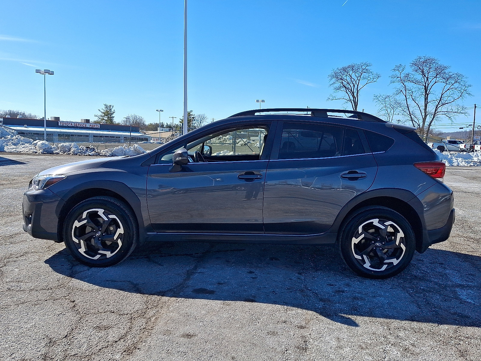 Used 2023 Subaru Crosstrek 2.5i Limited w/ Moonroof Package image 4