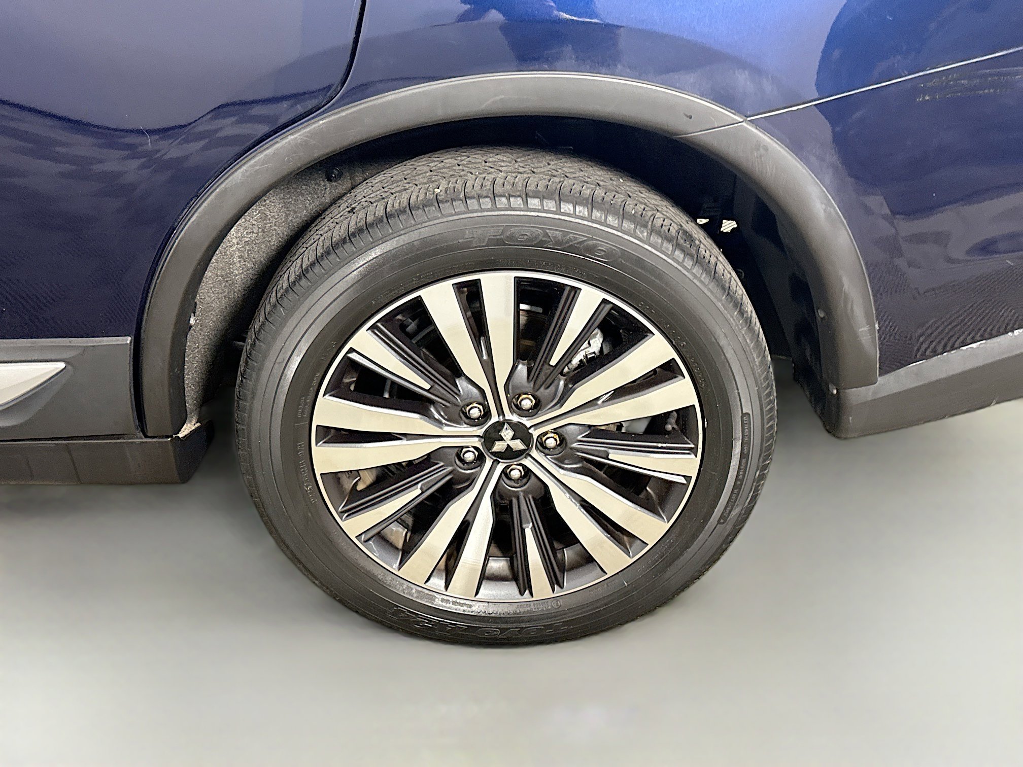 Used 2020 Mitsubishi Outlander ES FWD image 36