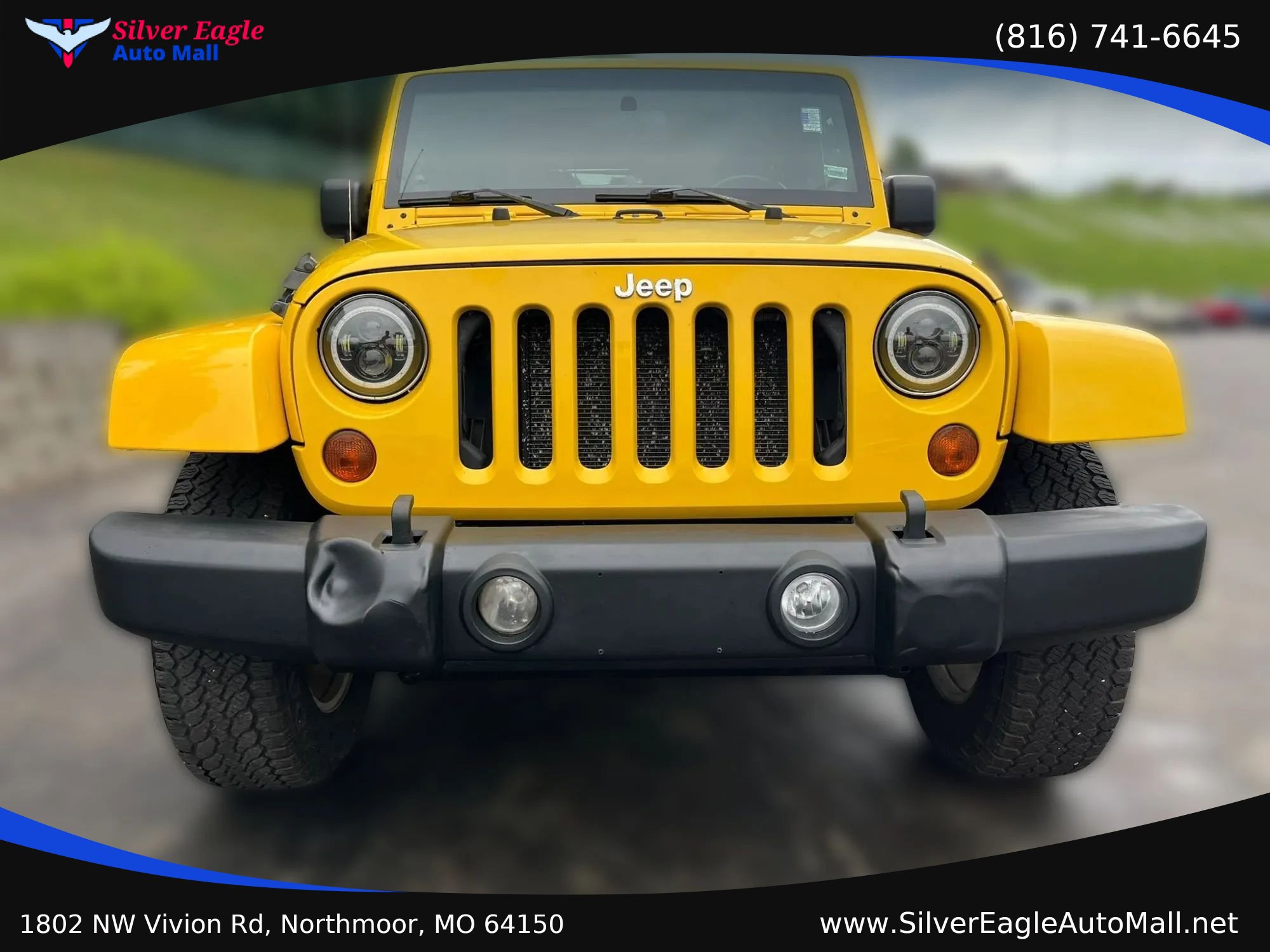 Used 2011 Jeep Wrangler Sahara AWD/4WD image 4