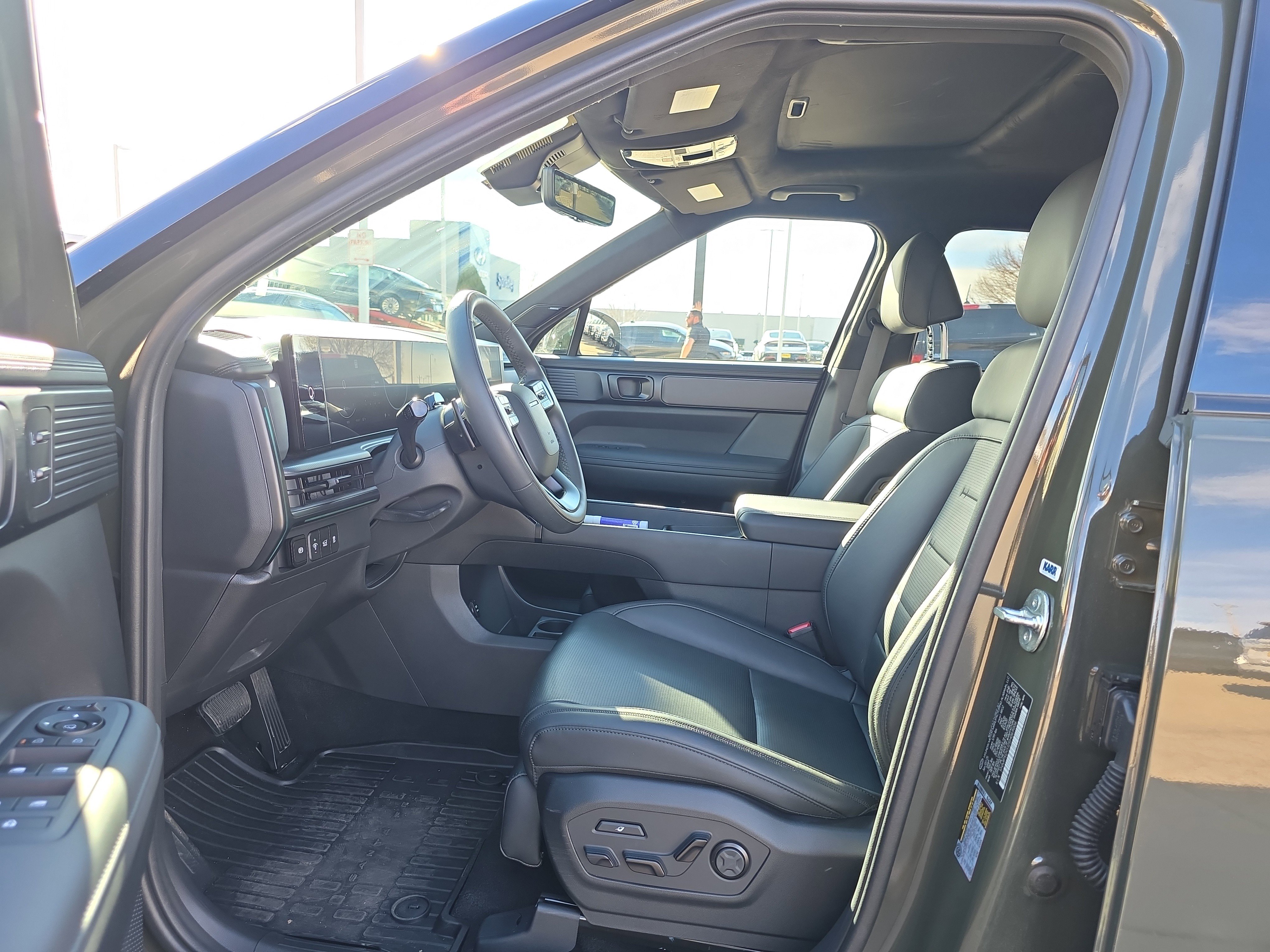 Certified 2025 Hyundai Santa Fe Calligraphy image 5