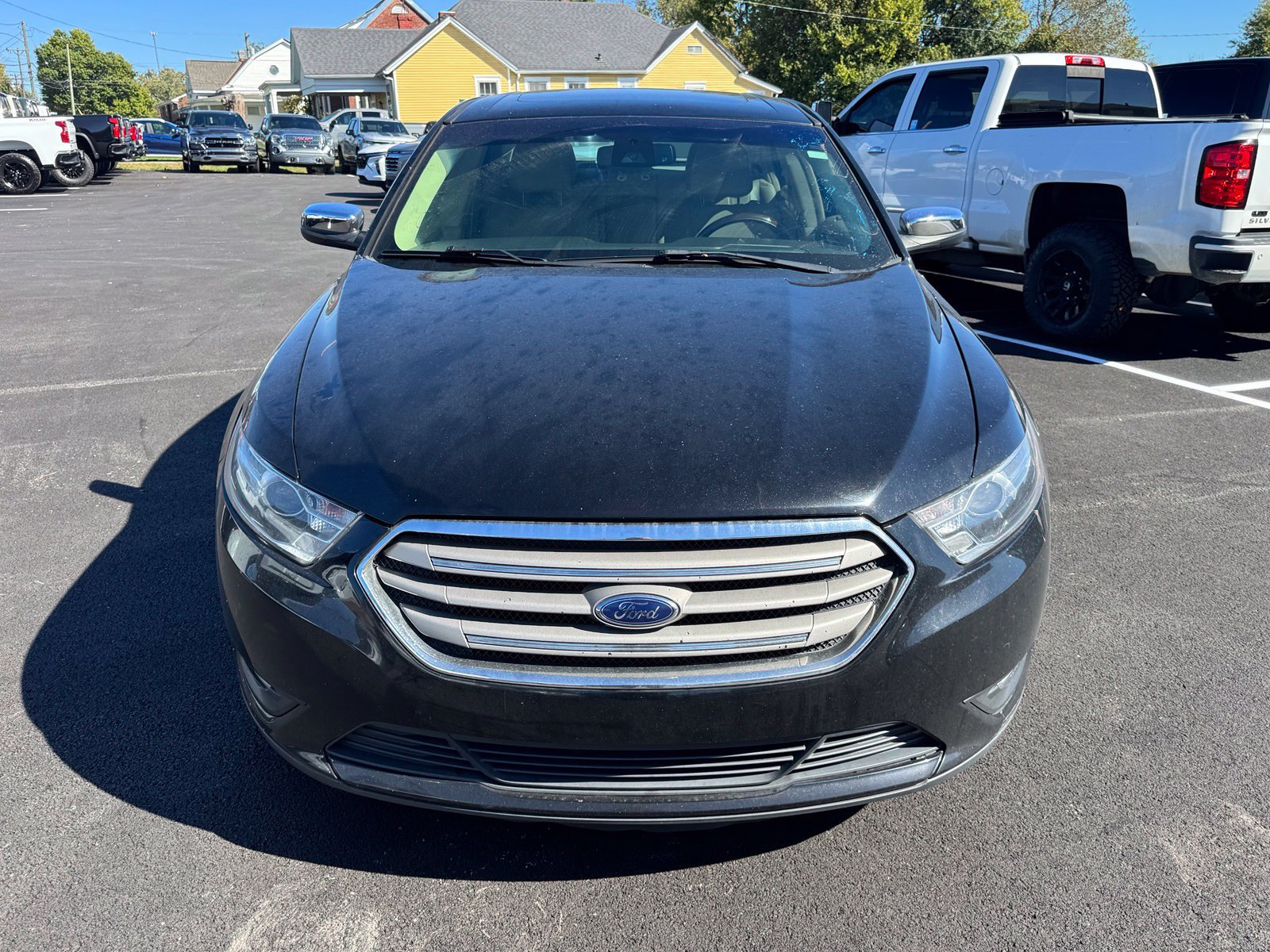 Used 2017 Ford Taurus Limited FWD image 9