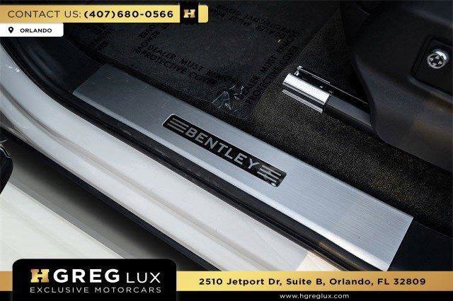Used 2022 Bentley Bentayga AWD/4WD image 33