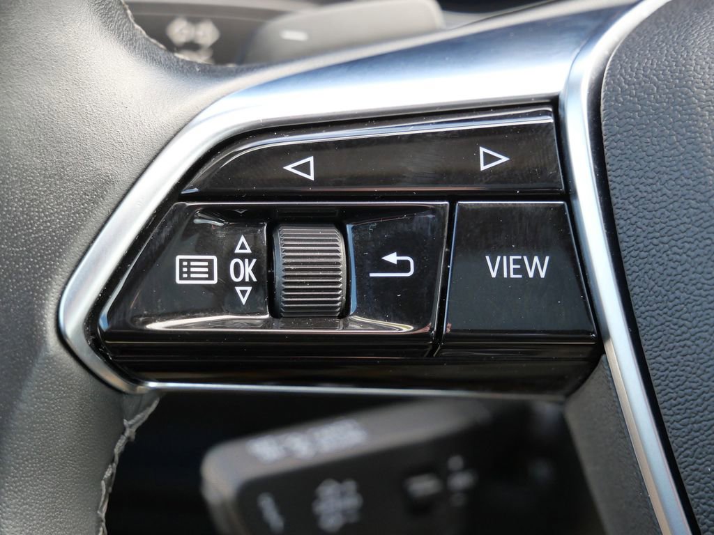 Used 2024 Audi A6 Premium Plus image 41