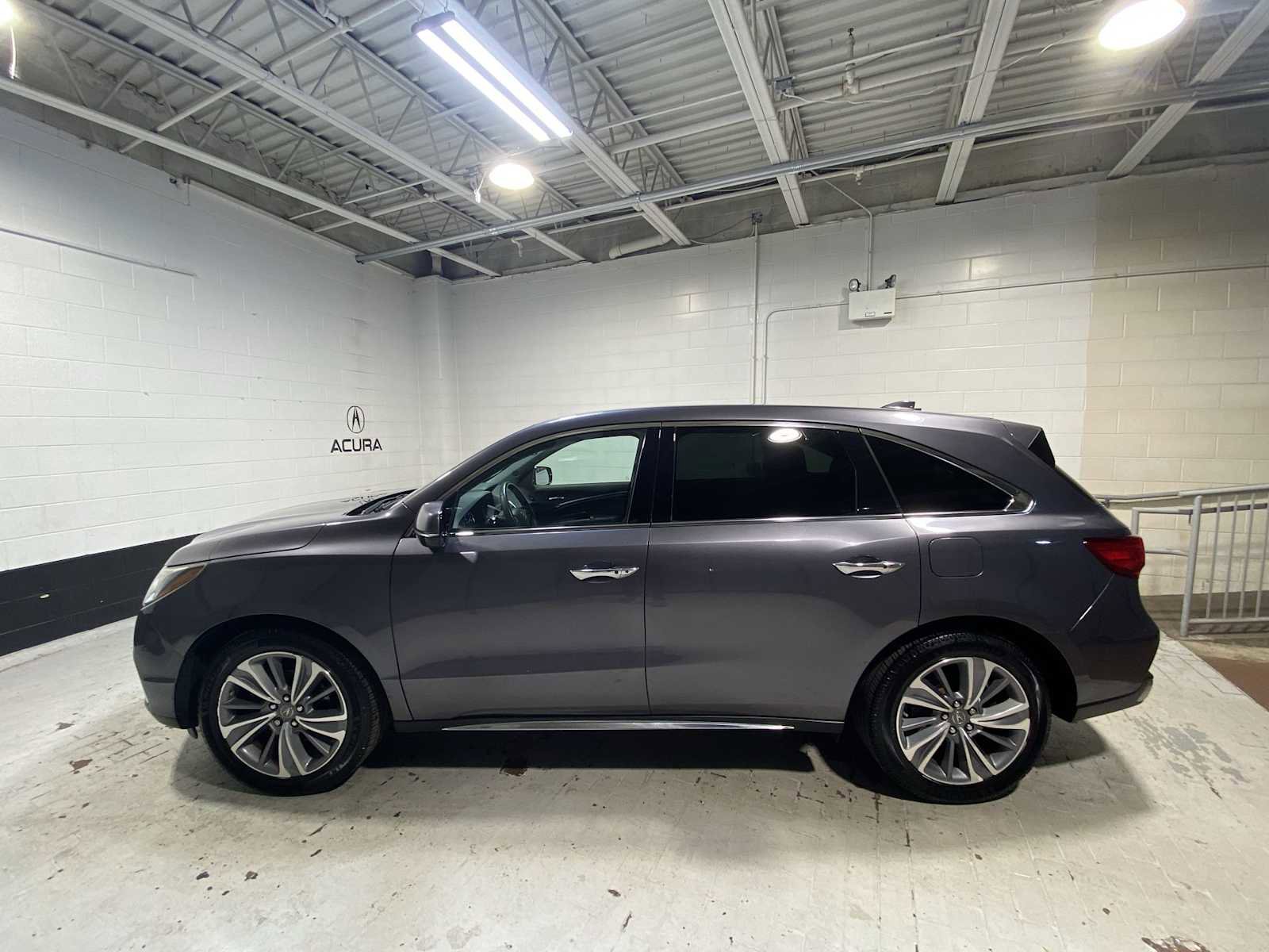 Used 2018 Acura MDX SH-AWD w/ Technology Package image 3